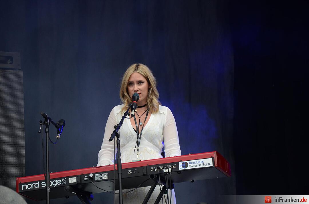 Rock im Park 2016 - Walking On Cars