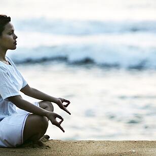 1. Entspannung: Sonne und Strände gibt‘s überall im Land. Egal ob weißer Sand, roter Sand oder Kies, hier gibt es wunderschöne Plätze direkt am Meer.
