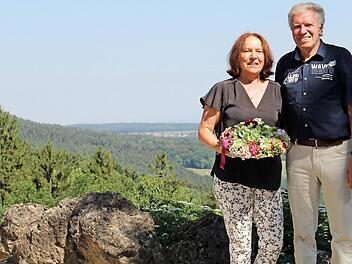 Ursula und Rainer Gebelein auf dem Görauer Anger Foto: Katharina Müller-Sanke