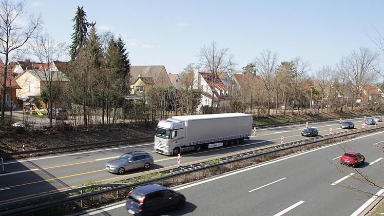 Noch müssen die Anwohner im Stadtteil Bruck mit dem Lärm der Autobahn leben.  Foto: Andreas Dorsch