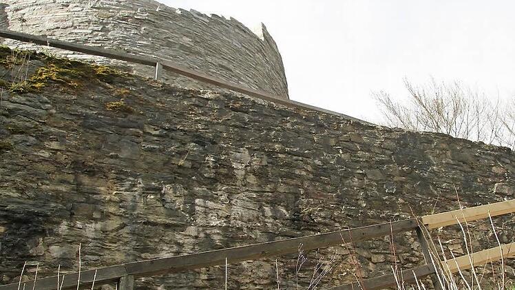 Die Burgruine Nordeck ist über die Osterfeiertage wieder gefahrlos begehbar. Fotos: Sonja Adam