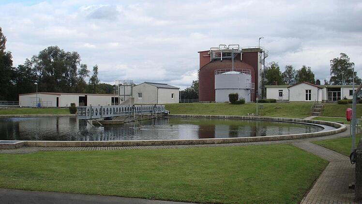 Viel Geld muss in den nächsten Jahren in die Kläranlage des Abwasserverbandes Kronach-Süd und in die Sanierung des Kanalnetzes investiert werden. Foto: Karl-Heinz Hofmann