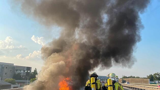 Fahrzeugbrand A73 bei Forchheim