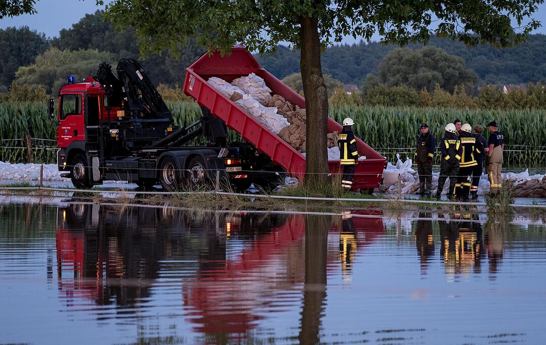Hochwasser in Deutschland: Der Kampf gegen die Fluten