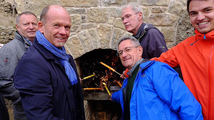 Einweihung Kalkofen MachtilshausenFoto: Gerd Schaar