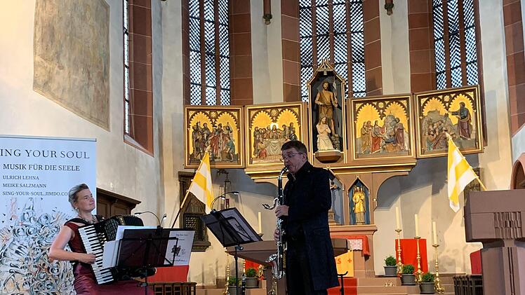 Musik für die Seele spielten Meike Salzmann und Ulrich Lehna. Foto:  Jacqueline Vera Edgü-Mihm