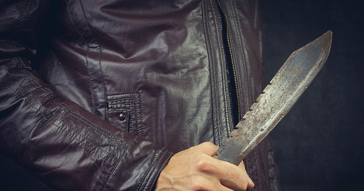 Ansbach district: Trucker pulls knife - | Attack on parking attendant at ...