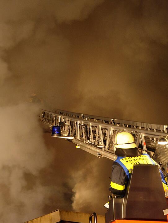 Gro&szlig;brand in Schreinerei