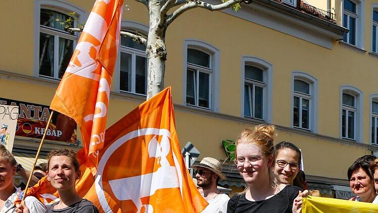 Demonstration gegen das geplante Polizeiaufgabengesetz am 12. Mai 2018 in Bamberg. Foto: Matthias Hoch