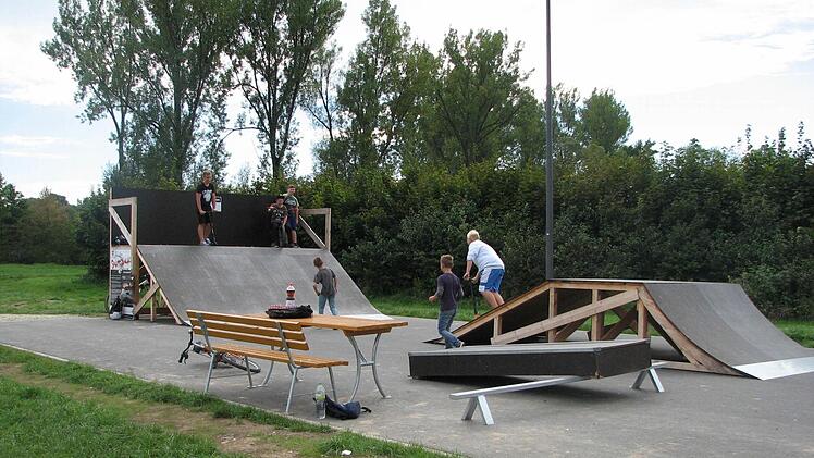 L&auml;uft bombig: Die Redwitzer Skater-Anlage ist immer gut besucht. Foto: Gemeinde Redwitz