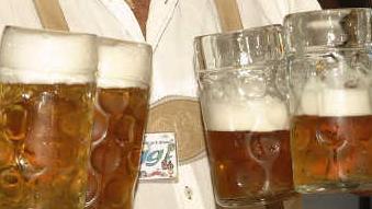 Warten auf den Start, warten auf das Bier: Die Sommerkerwa kann kommen.