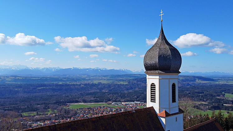 Wallfahrtskirche Mari&auml; Himmelfahrt auf dem Hohen Pei&szlig;enberg