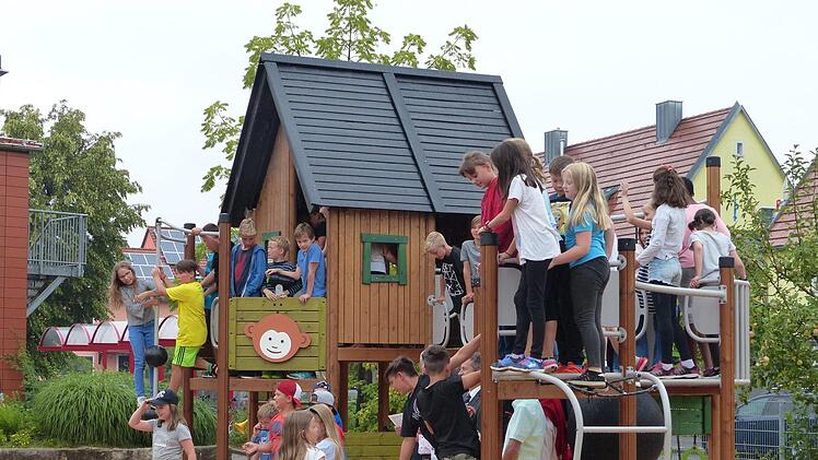 Das neue Klettergerüst entstand nach Ideen der Schüler. Foto: Pauline Lindner