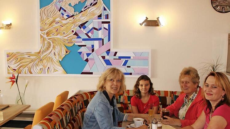 ... und das ganze Kunstwerk "Die Liebenden" im Café Rimsinger.