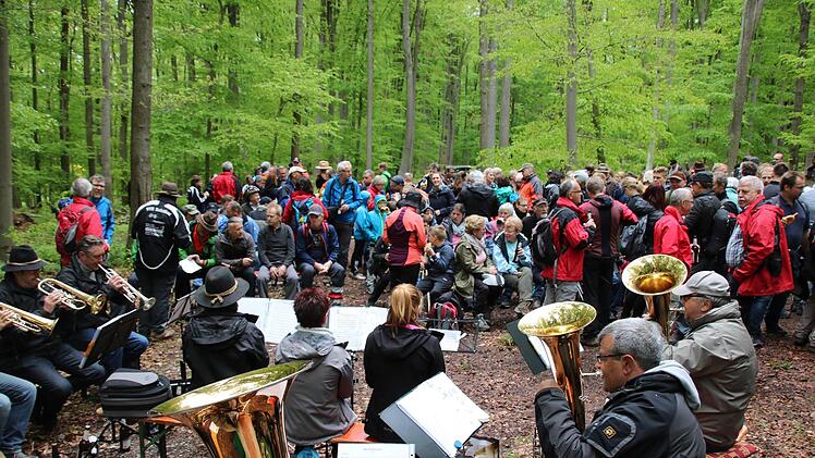 Eindrücke vom Sulzthaler Grenzgang. Foto: Ralf Ruppert