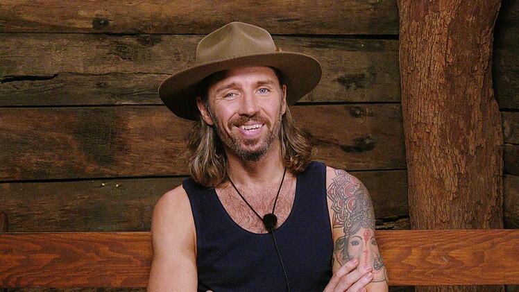 Der 43-J&auml;hrige reicht seiner gr&ouml;&szlig;ten Kritikerin &uuml;berraschend die Hand.