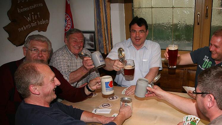 Egal, ob im Krug oder im Glas - was ein Seidla ist, weiß jeder Franke. Foto: Timo Stöhr