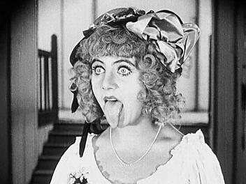 Szene aus dem Lubitsch-Film "Die Puppe", der mit der Musik des Aljoscha-Zimmermann-Ensembles zu sehen sein wird.  Foto: Nürnberger Symphoniker