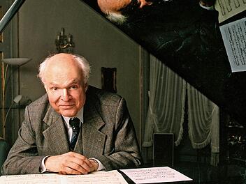 Er war - auch - ein begnadeter Pianist: Rudolf Krackhardt am Flügel. Foto: Anne Maurer