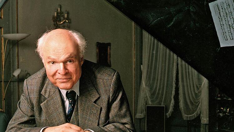 Er war - auch - ein begnadeter Pianist: Rudolf Krackhardt am Flügel. Foto: Anne Maurer