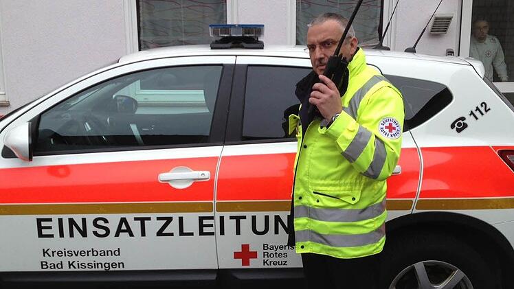 Rudolf Baier, Leiter des Rettungsdienstes beim Roten Kreuz, hat den Digitalfunk schon getestet und ist davon überzeugt. Foto: Thomas Menz