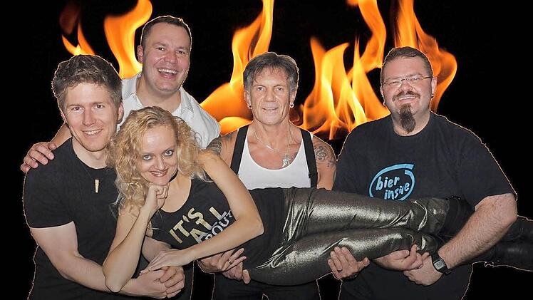 Hot Oven and the Bricketts spielt mit Besetzung Markus Barthel (Keyboard), Nicole Dippold (Gesang), Daniel Rossmann (E-Gitarre), Uto Schmitt (Bass) und Christian Zinn (Schlagzeug). Foto: Hot Oven and the Bricketts