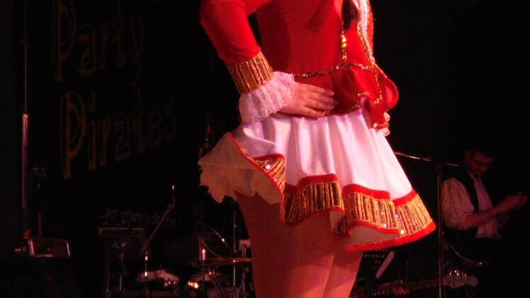 Tanzmariechen Nina Fischer  Foto: Petra Malbrich