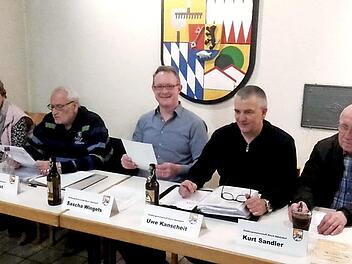 Inge Lausch, Franz Rist, Sascha Wingels, Uwe Kanscheit und Kurt Sandler (v. l.) bilden den Vorstand. Foto: privat