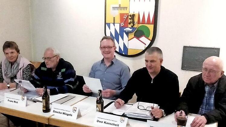 Inge Lausch, Franz Rist, Sascha Wingels, Uwe Kanscheit und Kurt Sandler (v. l.) bilden den Vorstand. Foto: privat