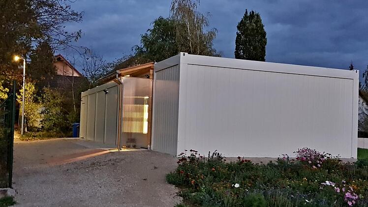 So präsentiert sich die Containeranlage neben dem Kindergarten in Memmelsdorf, die aus Kapazitätsgründen errichtet wurde. 25 Kinder sind dort untergebracht.