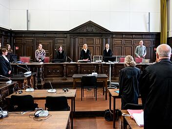 Prozess um Messerangriff im Hamburger Hauptbahnhof