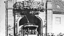Die Tram-Bahn hatte Vorfahrt im Brückenrathaus.