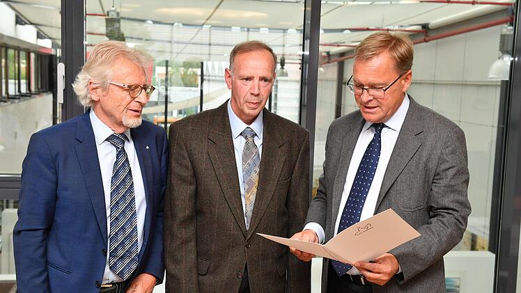Verleihung der Bürgernadel am 11. Juli im Tagungsraum der Mediengruppe Oberfranken. Foto: Ronald Rinklef