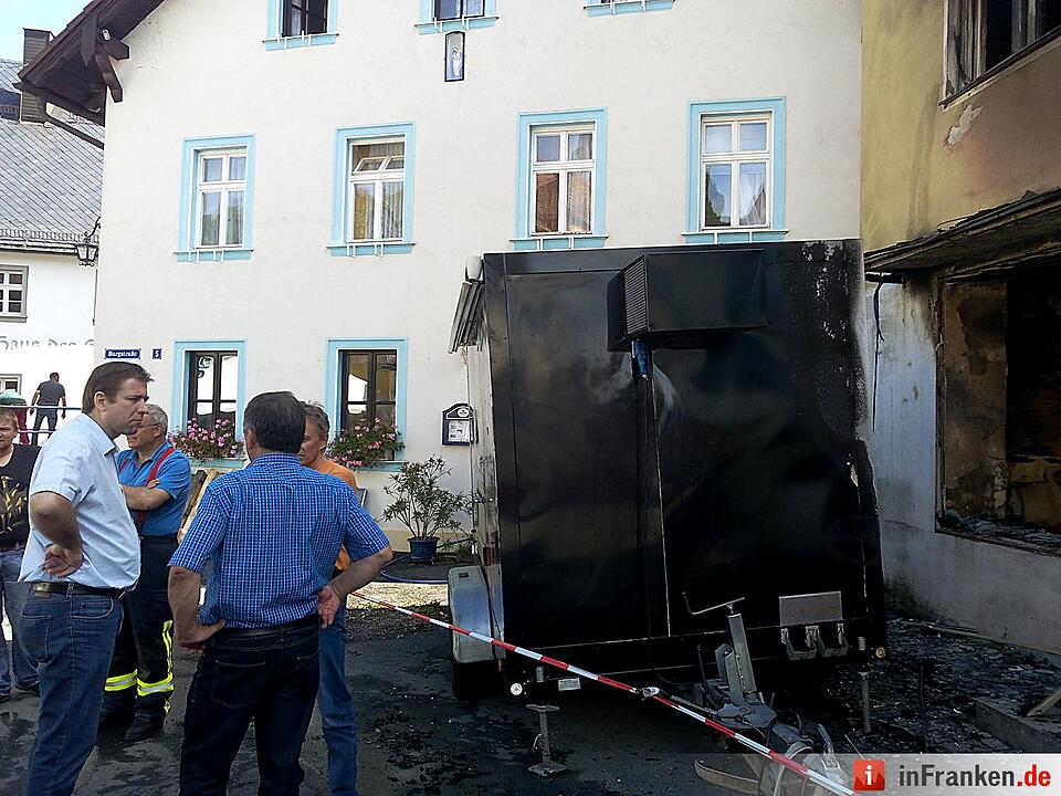 Asylheim in Gößweinstein brennt - der Tag danach