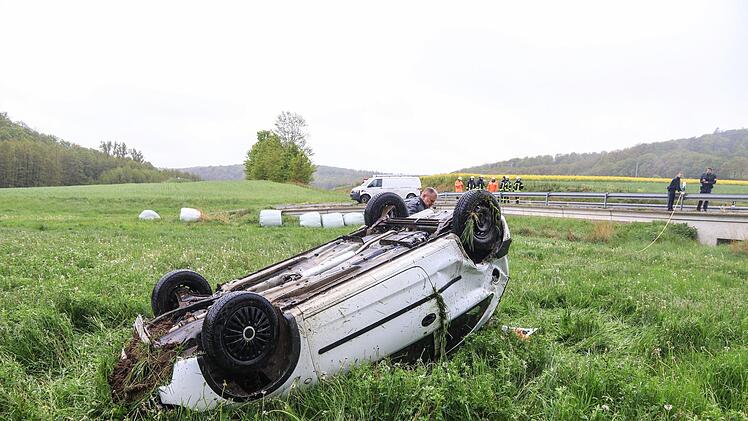Zu einem Unfall ist es am Samstag, 4. Mai 2019, bei Rauhenebrach (Landkreis Ha&szlig;berge/Unterfranken) gekommen. Foto: News5/Merzbach
