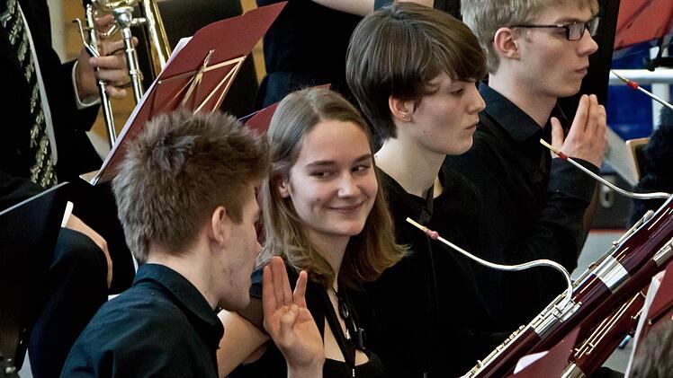 Unter der Leitung von Till Fabian Weser gastierte das Jugendsymphonieorchester Oberfranken erstmals in Bad Rodach.Foto: Jochen Berger