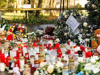 Aschaffenburg: "Wahre Helden": Söder zeichnet Helfer nach tödlicher Messerattacke aus