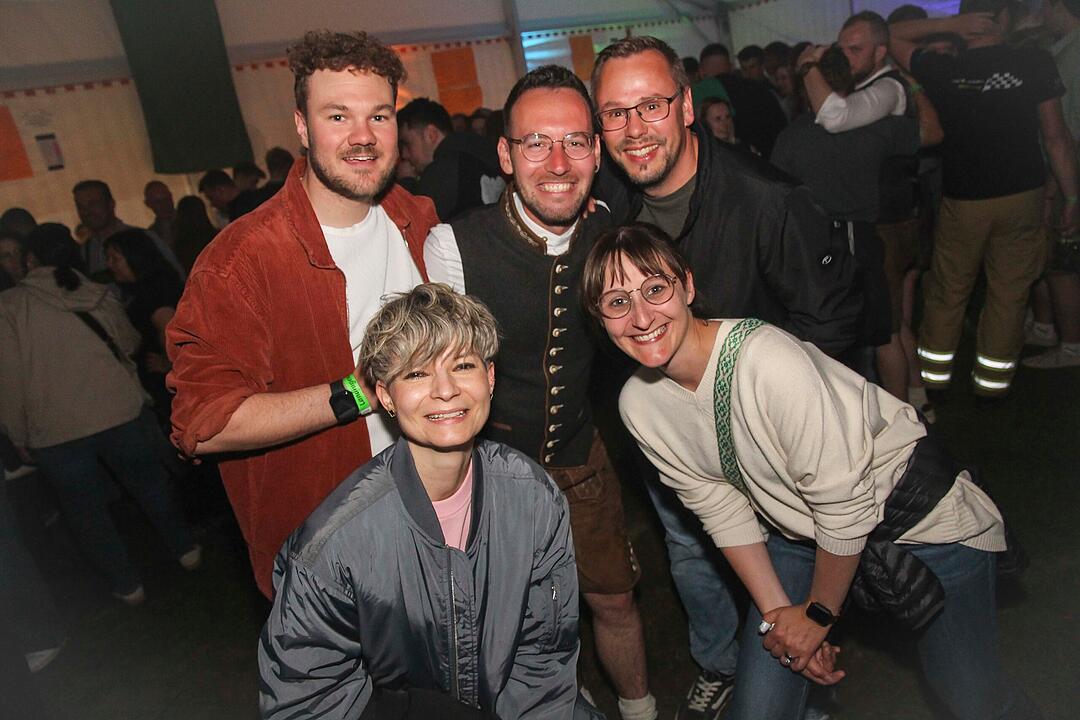 Party mit den DORFROCKERN Party mit den DORFROCKERN