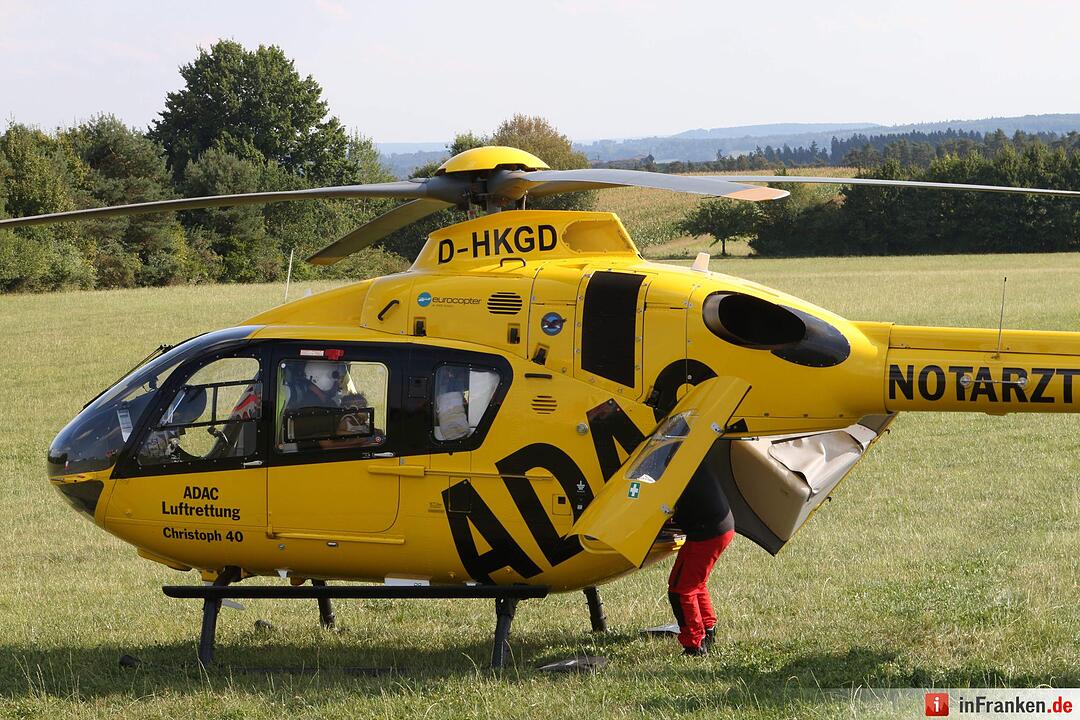 Kleinkind wird aus überschlagendem Auto geschleudert - Insgesamt fünf Verletzte