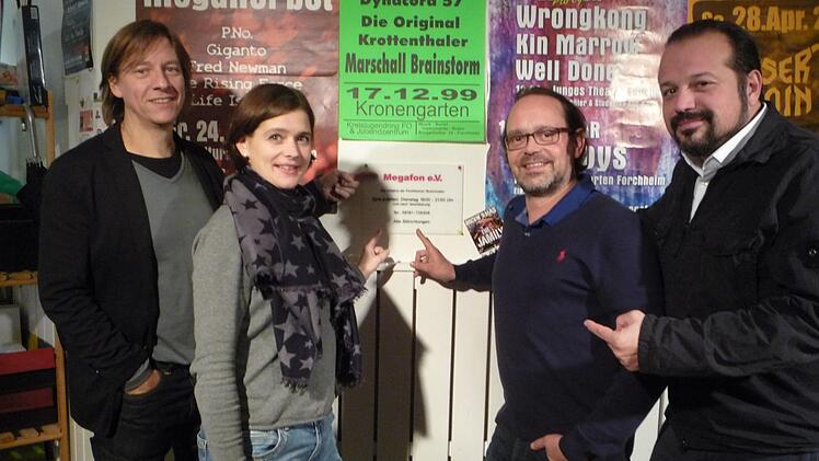 Sie führen die kulturelle Arbeit des Vereins Megafon als Arbeitsgruppe fort (v.l.): Robert Hübschmann, Nadine Fleischmann, Tobias Seitz und Tino Reichardt Foto: Elisabeth Görner