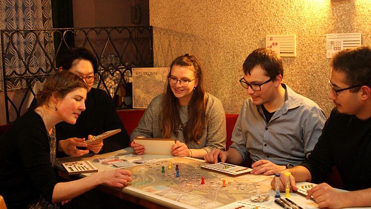 Man sieht ihnen an, dass das "Neubrunn-Spiel" Spaß macht.