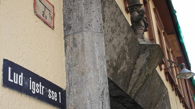 Das ehemalige Hotel "Zur Post" in der Ludwigstraße ist eines der Sorgenkinder der Bad Brückenauer Innenstadt. Foto: Ulrike Müller