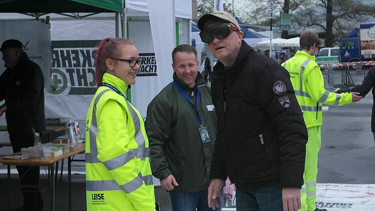 1,8 Promille mit der "Alkohol-Brille": BR-Redakteur Peter Müller machte den Test - mit fast umwerfendem Ergebnis.