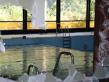 Die Tages des Münnerstädter Hallenbades sind gezählt. Entschieden haben letztendlich 57 Stimmen bei der Stichfrage.