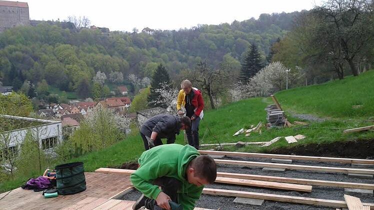 Arbeiten hoch über der Stadt.