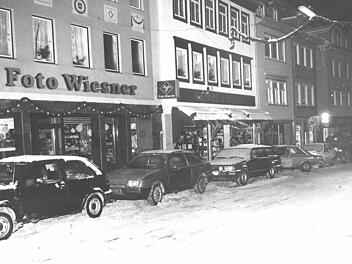 Coburg im Jahr 1985: parkende Autos im Steinweg, der damals noch keine Fußgängerzone war.Foto: CT-Archiv