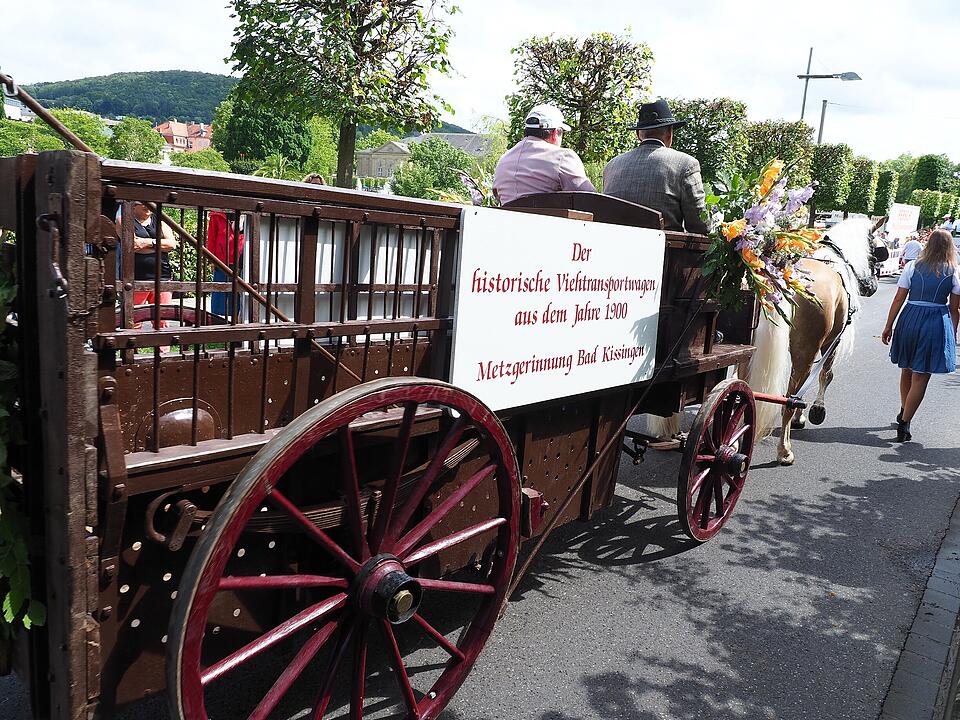 Großer historischer Festzug durch Bad Kissingen!
