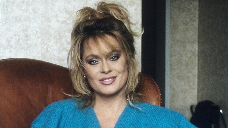 Auch sie durfte in drei Filmen den "Eis am Stiel"-Jungs den Kopf verdrehen: Bea Fiedler wurde 1977 als Playmate des Monats im deutschen "Playboy" bekannt.