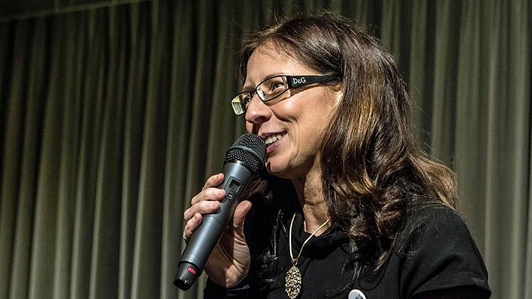 Antoinetta Bafas begrüßte Mulo Francel & Friends.Foto: Jochen Berger