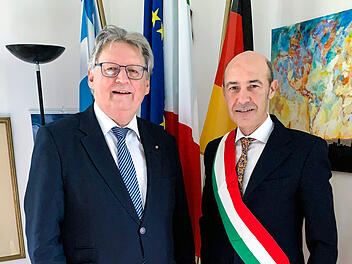 Erlangen: Einsatz für Italien während der COVID-19-Pandemie - Erlanger Professor erhält "Stern von Italien“